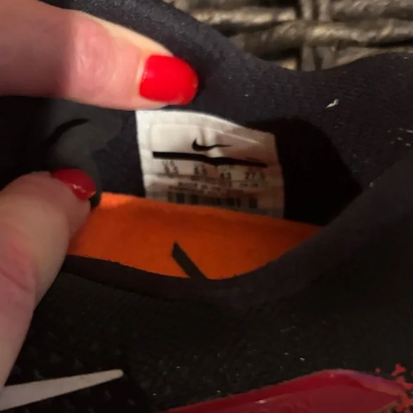 Nike men’s Met Con Running Shoes Size 9.5 - Picture 5 of 7